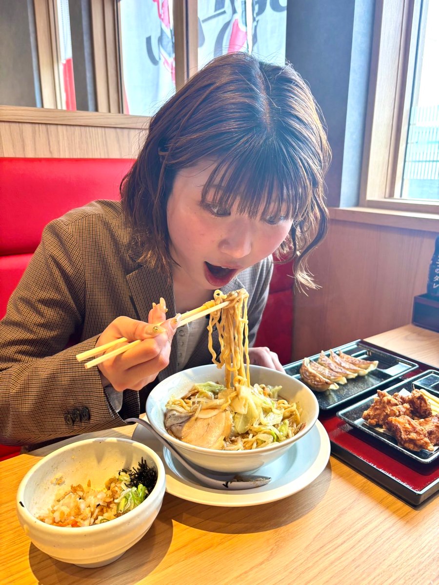 室姫憂華 New Open🍜 金澤醤油豚骨 8番らーめんさんにロケに！ 美味そうすぎる