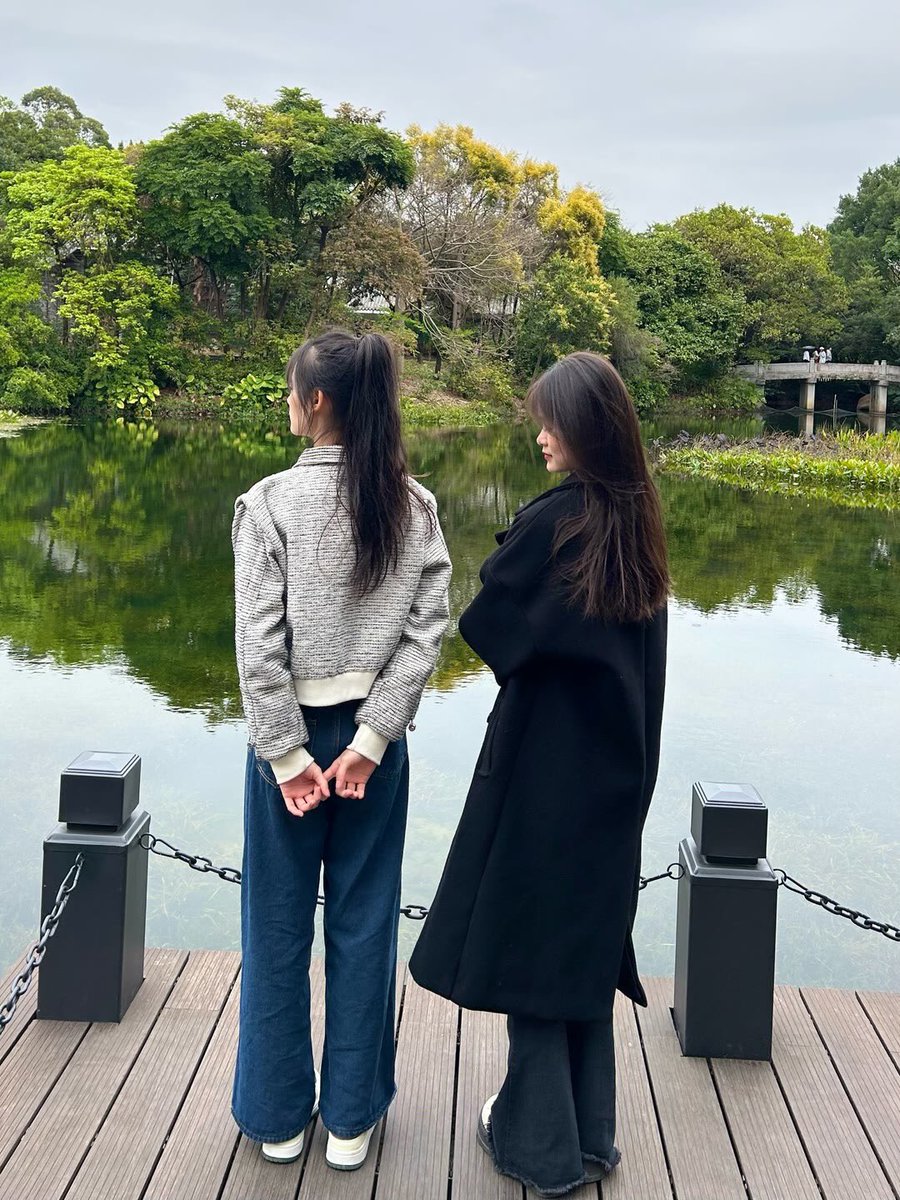 和老婆安安静静的玩