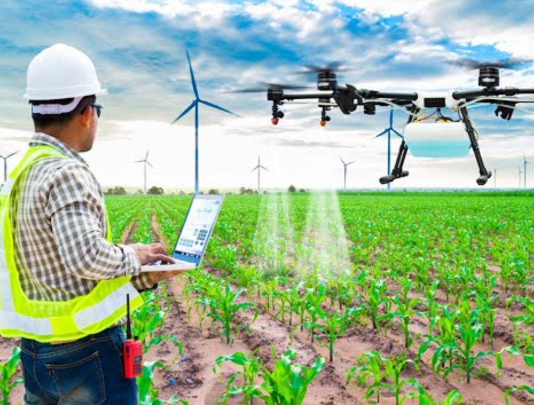 LeandreBaka_Rw's tweet image. Smart agriculture begins where tradition meets technology.
From sensors to AI-driven irrigation, innovation grows food and futures.
#FarmTheFutureNow #AgriTech