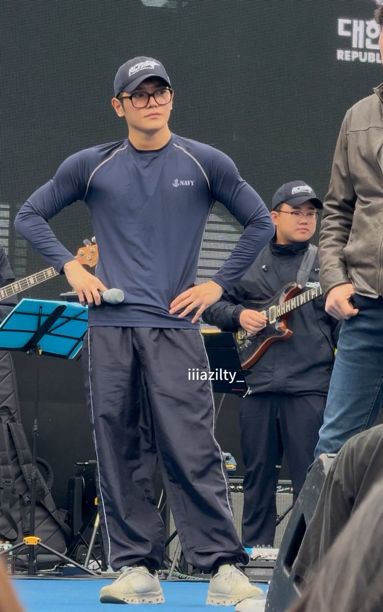 251108 광화문
오빠 근육...?💪
#Taeyong #태용 #NCT