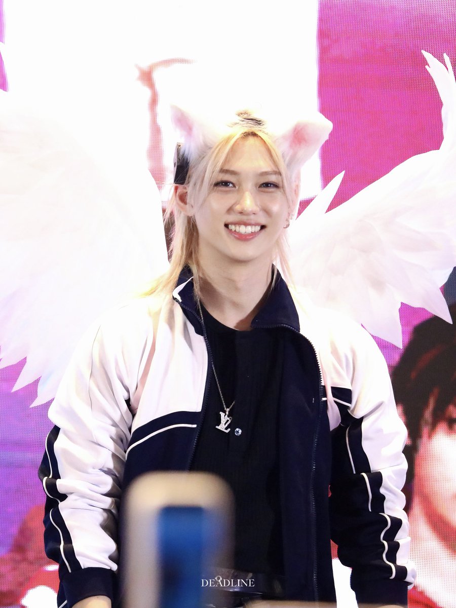thisisdeadline's tweet photo. 251101 HQ 
#Felix #필릭스 #StrayKids #스트레이키즈 https://t.co/h9dCXozFBC
