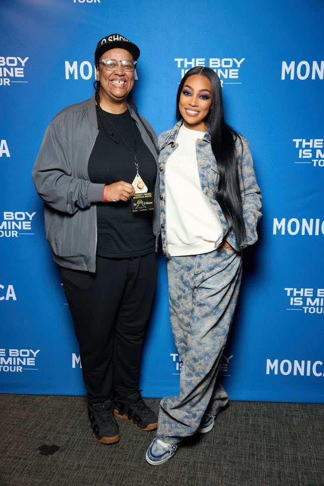 DJ_Oshoa's tweet photo. I met @MonicaDenise yesterday in LA!!! Smiling so hard! The Boy is Mine Tour is SO GOOD!! My 8th grade self was so happy! #djoshow #monica https://t.co/riPTsKoWRq