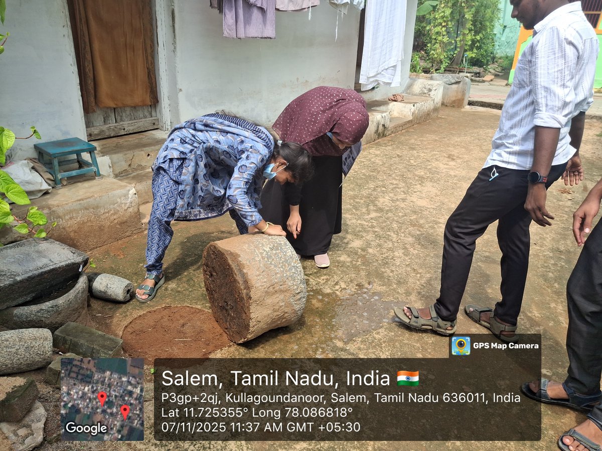 PeriyarVarsity's tweet image. 🦟 Dengue Awareness Drive 🌿
The Department of Microbiology, Periyar University, and Karuppur PHC organized a Dengue awareness programme at Kullagoundanoor Village, promoting prevention and control measures. 💧
#PeriyarUniversity #Microbiology #DengueAwareness #CommunityHealth