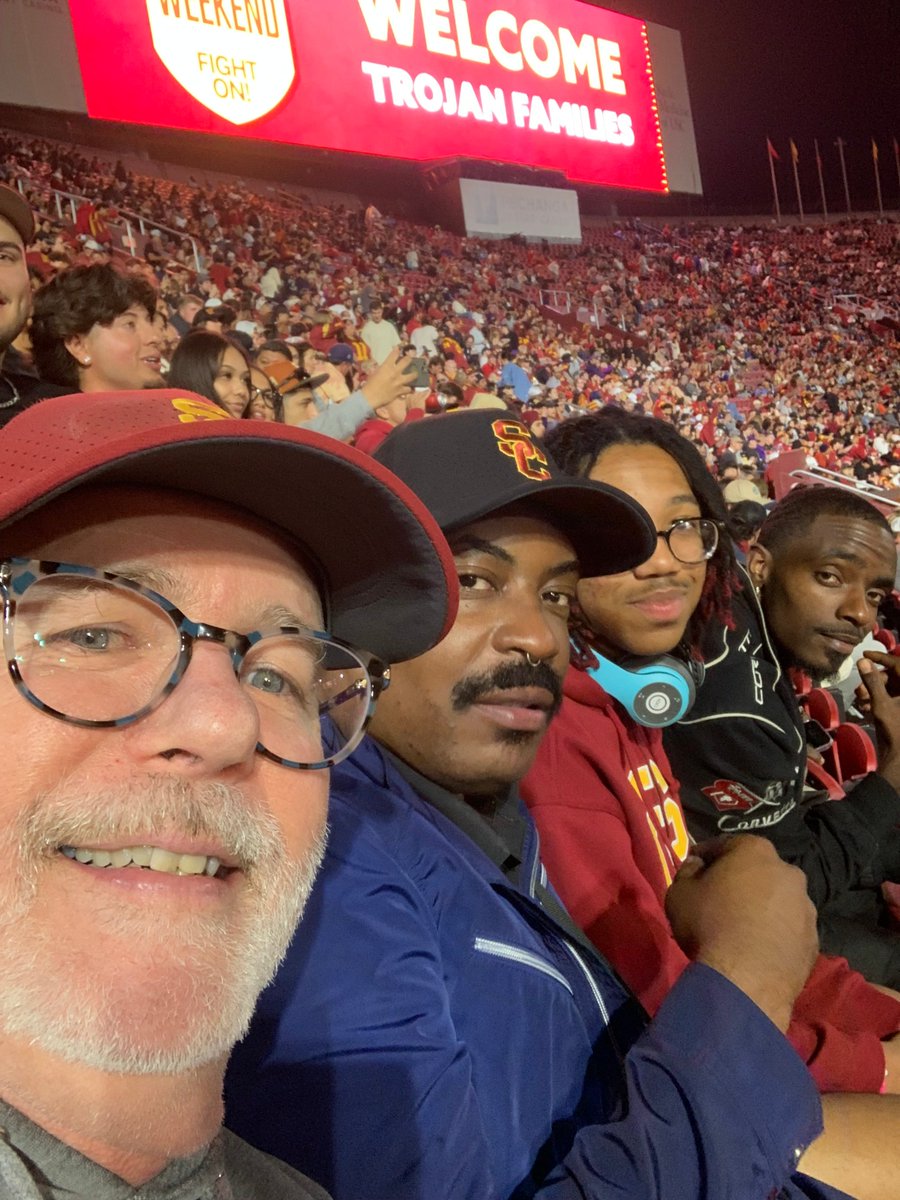 ruffmark's tweet image. We're having a great time hosting 1 of Dudeman's nephews for a week while they visit USC and UCLA. Today was USC Family Day, so tonight we went to the game (we won). You can tell that he drank the Kool-Aid because he's already wearing Cardinal and Gold. It's fun being a #guncle.