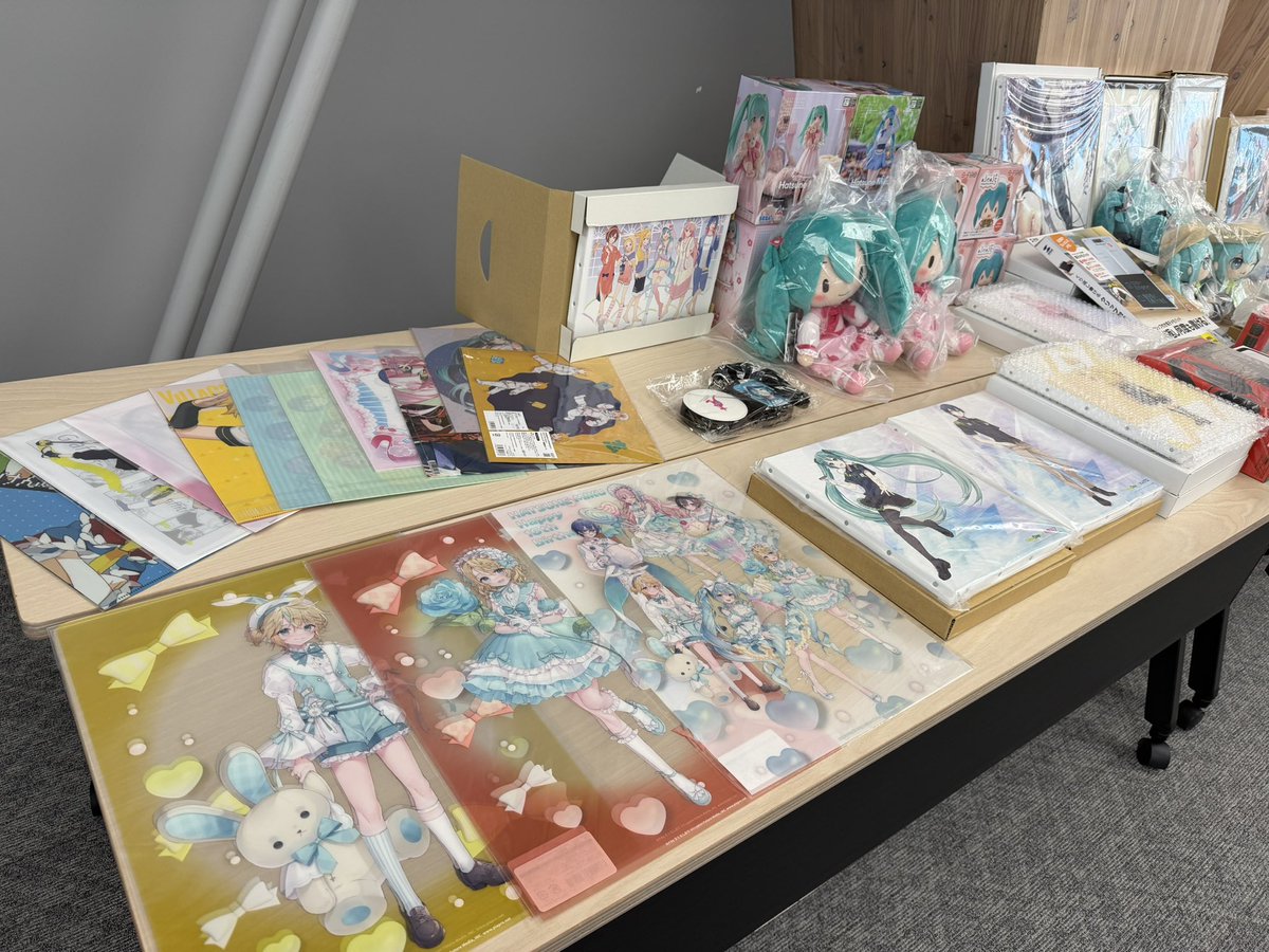 yumu19's tweet photo. 協賛企業からの賞品・ノベルティの提供🙌 #u16procon https://t.co/AxR3Bklqmr