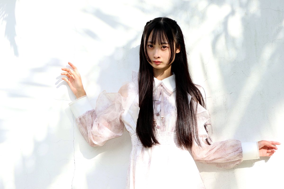 ishichan05's tweet photo. 【#ヤシの葉の影と美少女 🧝】

model: あゆさん @ayuohtsu 

#ヤシの葉 #影 #浜名湖ガーデンパーク #ポートレートモデル #ポートレート #ポートレート撮っている人と繋がりたい #ポートレート好きな人と繋がりたい #写真好きな人と繋がりたい #写真撮っている人と繋がりたい #一善撮影会 https://t.co/7j2AxGsCO3