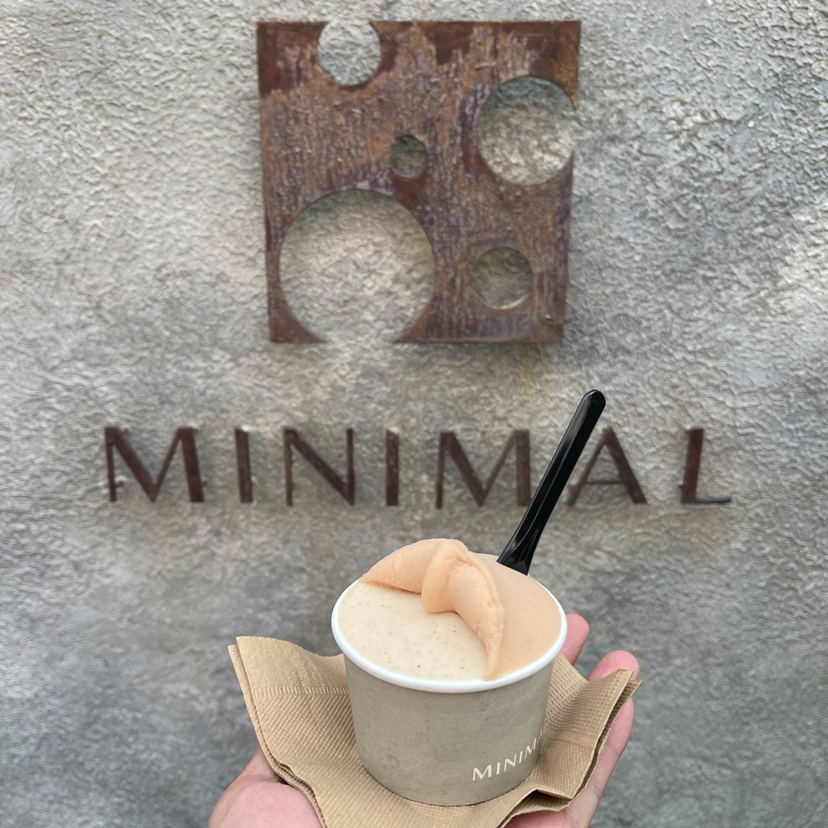_luna1621's tweet photo. Michelin or Chenelin!? 😋🍦 https://t.co/oWUQrJcNx4