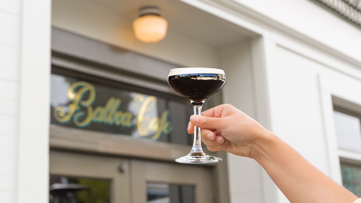 Budget Travel tweet media