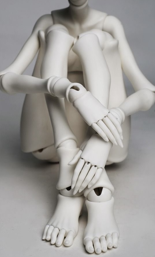 s3kin0's tweet image. this may sound ridiculous but i really do get jealous over dolls’ body types. like i really wish i could be built like this