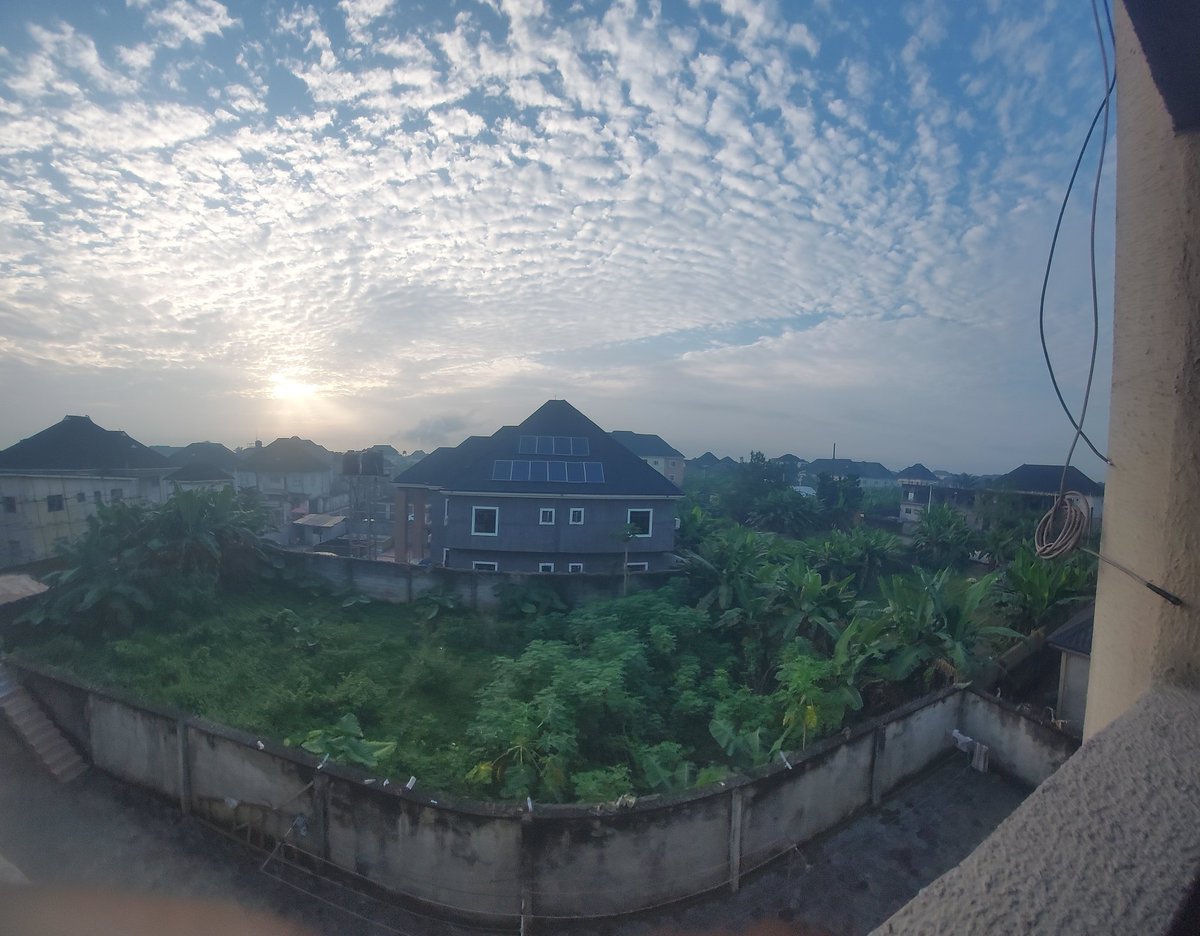 Beautiful morning to y'all 😊
Arise and Shine 😁