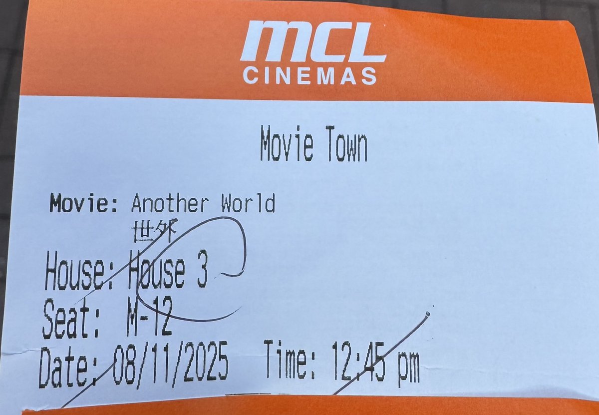 redsorap's tweet image. 剛剛睇完世外成套戲，我覺得故事冇問題，但係配音好似怪怪地！
有啲想睇日語版！
廣東話配音就是帶唔出嘅神髓，完。