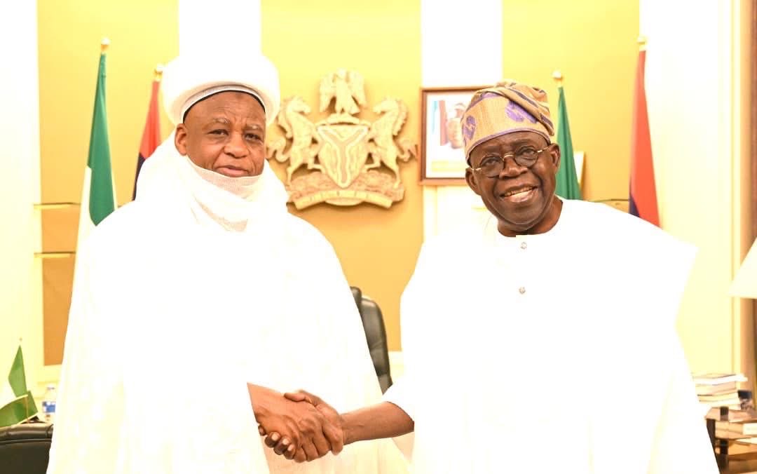 Sultan of Sokoto, Alhaji Muhammad Sa’ad Abubakar III; Speaker Tajudeen Abbas  with President Bola Ahmed Tinubu, during an Audience at the Presidential Villa Abuja on Friday.

PHOTO: STATE HOUSE.