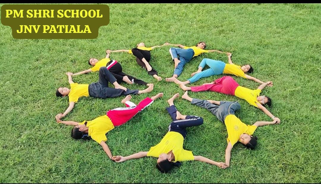 gurjind57861570's tweet image. &quot; योग से   जीवन  में  संतुलन &quot; JNV Patiala , Punjab,  conducted a Yoga Session at the School ground during evening games to promote balance, discipline &amp;amp; and inner strength among students. With @NVS_HQ&apos;s vision, Yoga has become a way of life. #NVS   #JNV   #YogaInJNV