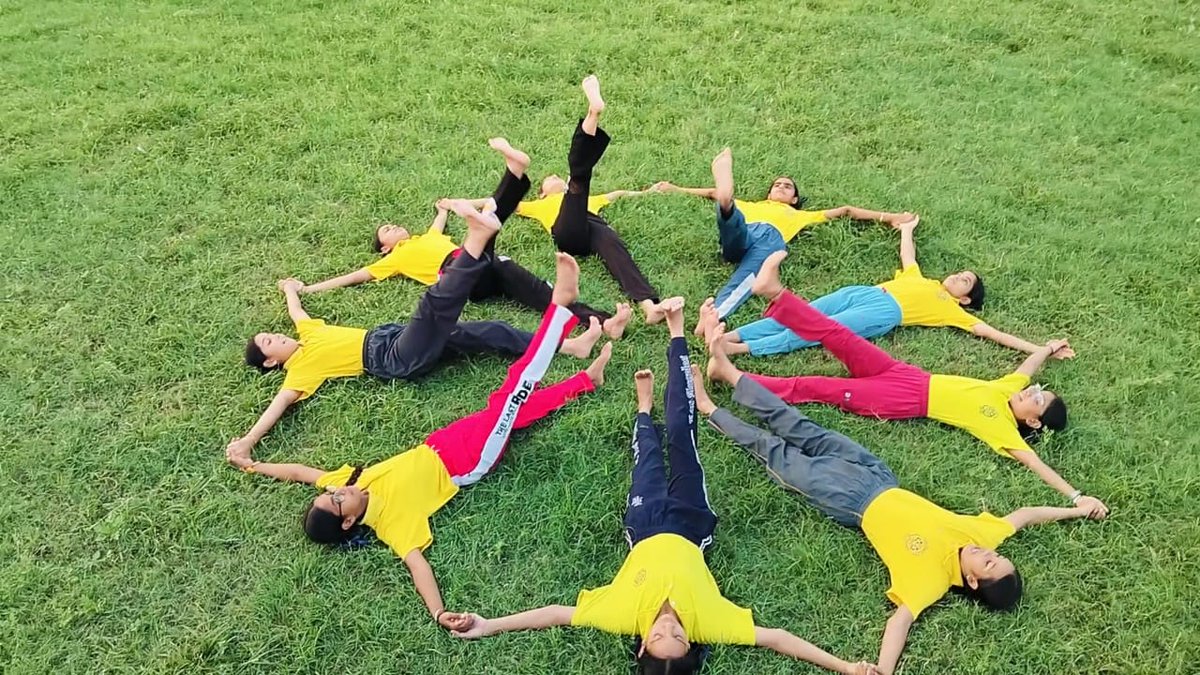 gurjind57861570's tweet image. &quot; योग से   जीवन  में  संतुलन &quot; JNV Patiala , Punjab,  conducted a Yoga Session at the School ground during evening games to promote balance, discipline &amp;amp; and inner strength among students. With @NVS_HQ&apos;s vision, Yoga has become a way of life. #NVS   #JNV   #YogaInJNV