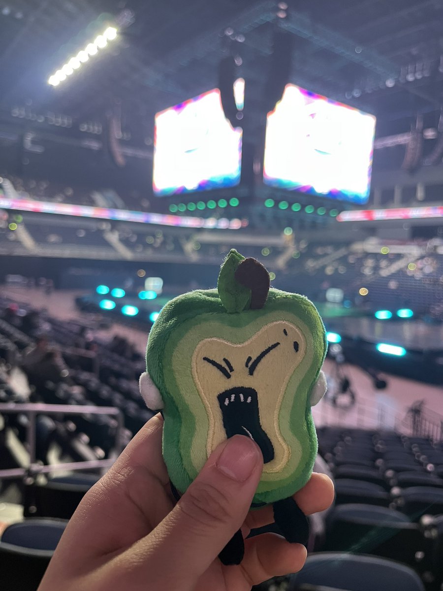 나도 마크보러왔다요~~~ 행복합니다🍀