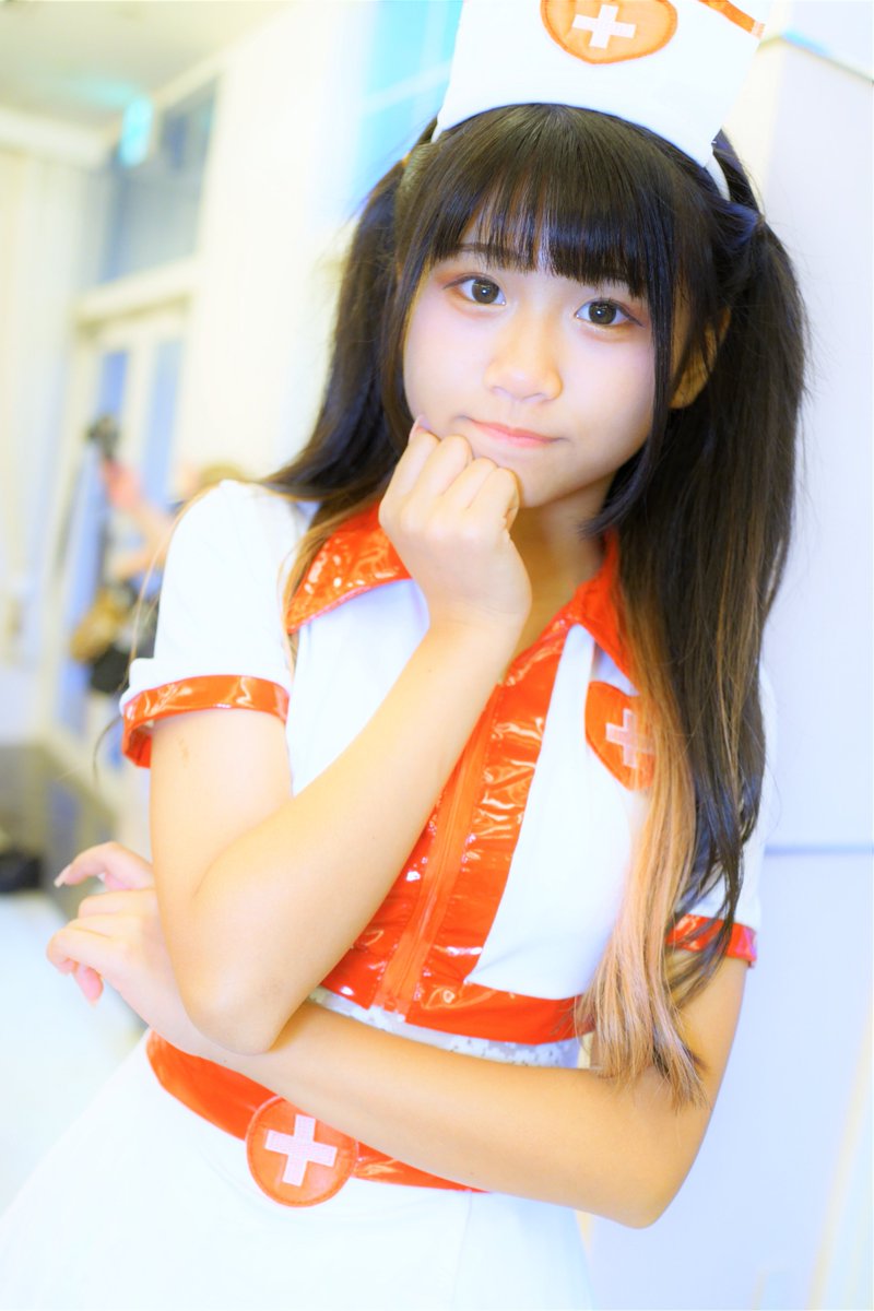 Yano_SP's tweet photo. Anju🎀js6🎀@achu1001mama🎀
DREAM GATE #RIANNY ファッションショー後のハロウィン撮影会🎃
激レアナース衣装💘のあんじゅ💘そんなあんじゅが目の前にいてくれたらそれだけでどんな病気も治っちゃう💘💘💘💘💘
#あんじゅてーむ #トリアス久山 #ハロウィン #超絶美少女 #美少女 #DREAMGATE https://t.co/QS6I6UU9UC