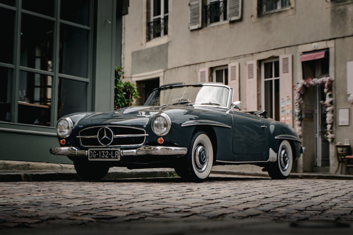 Mercedes Benz 190 SL, l’élégance des 50’s retropassionautomobiles.fr/2025/09/merced… via @Rétro Passion Automobiles