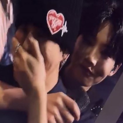 WHAT KDRAMA IS THIS 😭
#YOONJAEHYUK #JUNKYU <a href="/treasuremembers/">TREASURE</a>