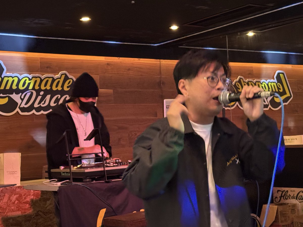 本日はレモネードディスコ（maps.app.goo.gl/i4mq48hPvj28MA…）で行われた『アイ・スタンド』に遊びに来ていました！

音とお子さんと愛に溢れる空間でした☺️

関係者の皆さん、お疲れ様でした！