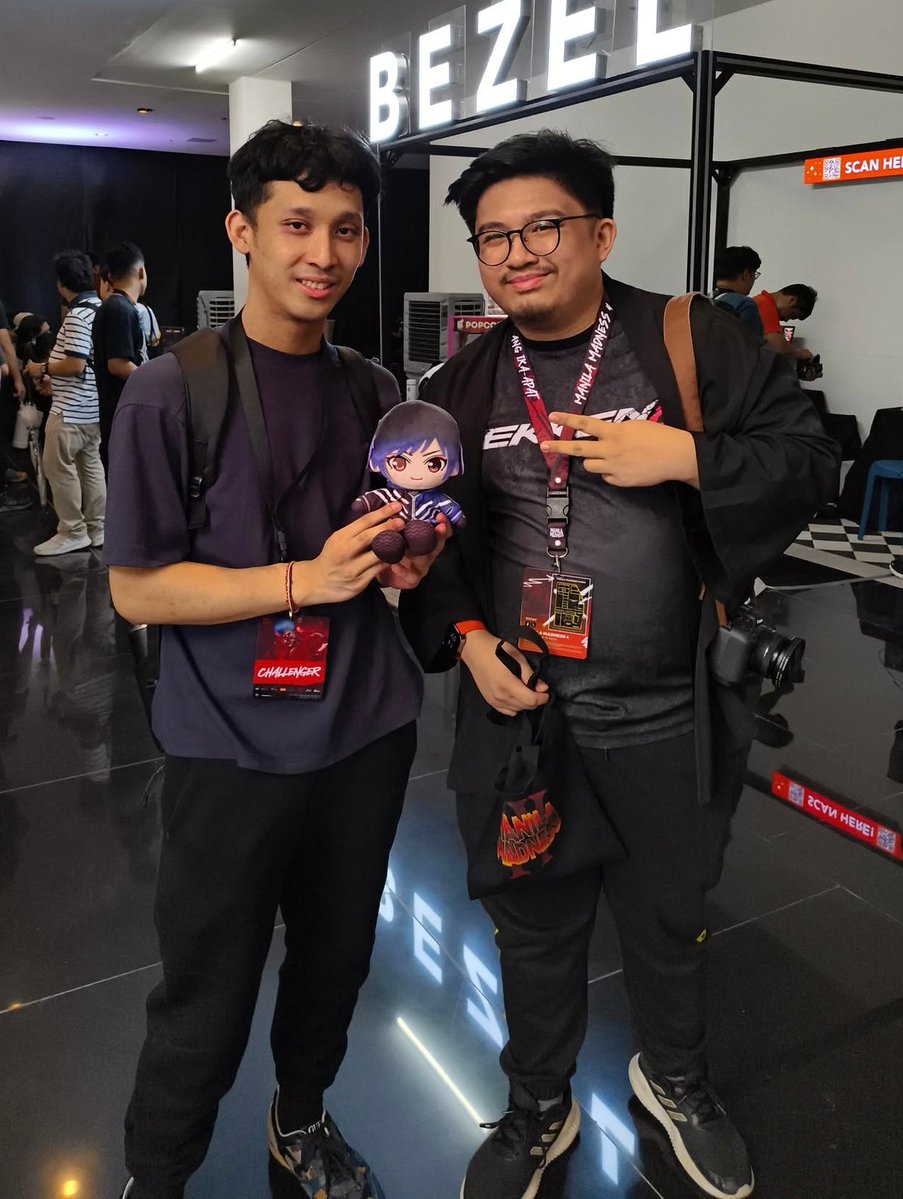 luigiodavincii's tweet image. Finally met the goat @yagami2428!!! Best Reina main fr fr ⚡⚡ #ManilaMadness4 #Tekken