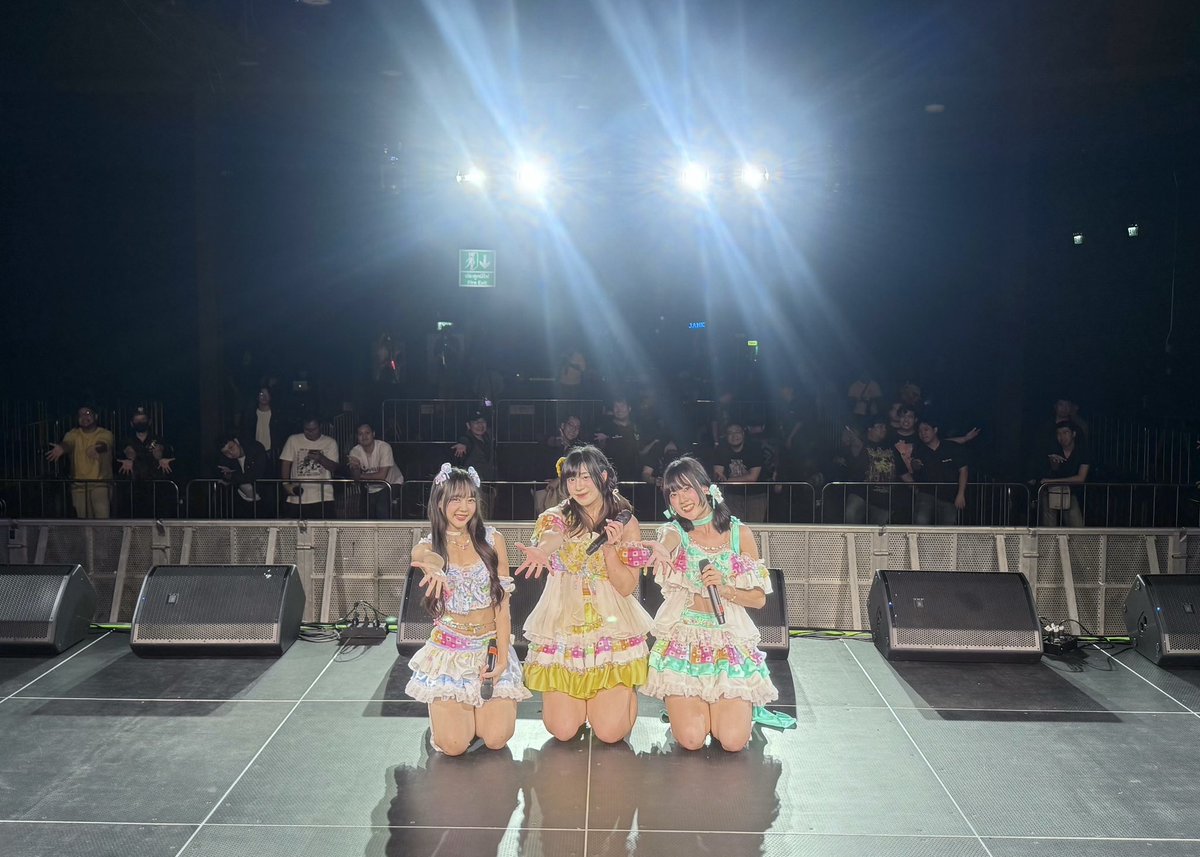 fuyubi_official's tweet image. ขอบคุณทาง Catsolute ที่เชิญพวกเรามาสนุกในงาน POP STAR MUSIC in BANGKOK!  Day 2 นะคะ วันนี้พวกเราสนุกมากๆเลย ต้องขอบคุณทุกๆคนที่มาหาและส่งเสียงเชียร์พวกเราด้วยน้า  มีความสุขมากก ไว้เรามาพบกันอีกนะคะ~

#fuyubi #fuyunohanabi #ふゆび