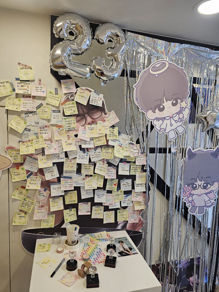 dodo012630's tweet photo. 봄마켓
제일 기대하고 있었던 카페인데
기대만큼 귀엽고 특전도 예쁘고요..
마지막 럭드는 제가 했슴다.. 귀여운 쿠션키링 나와서 행복했어용
#클래식_영화_같은_너
#Scene_YOU https://t.co/ovfioCDgee