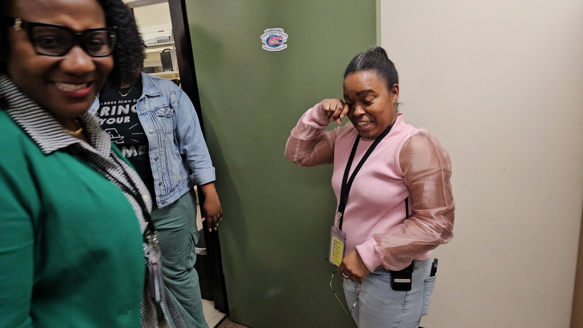 shadrack_henry's tweet image. Celebrating the incredible Ms. Koon Koon! As our Technology Support Specialist, she ensures smooth operations for students, staff, and parents every day. Ms. Koon Koon embodies diligence, professionalism, and teamwork—she actively supports every member of our school community.