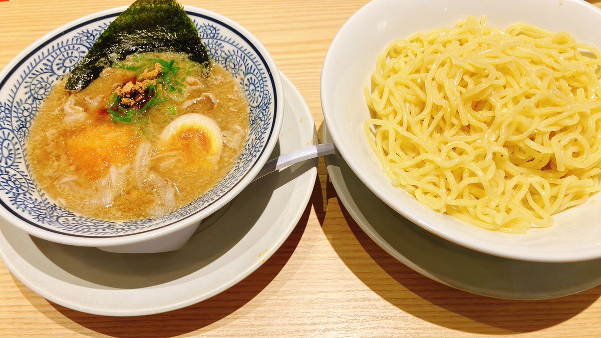 昨日は恒例のHayaさんと✌︎✌︎✌︎✌︎
誘拐しそこねたけど、久々のゲーム楽しかったああああ♥️
自由奔放な私をこういう人だと理解してくれてるHayaさん最高です🤣www
今日仕事になったのが腹立つけど、終わって買い物してつけ麺食べてきた🍜