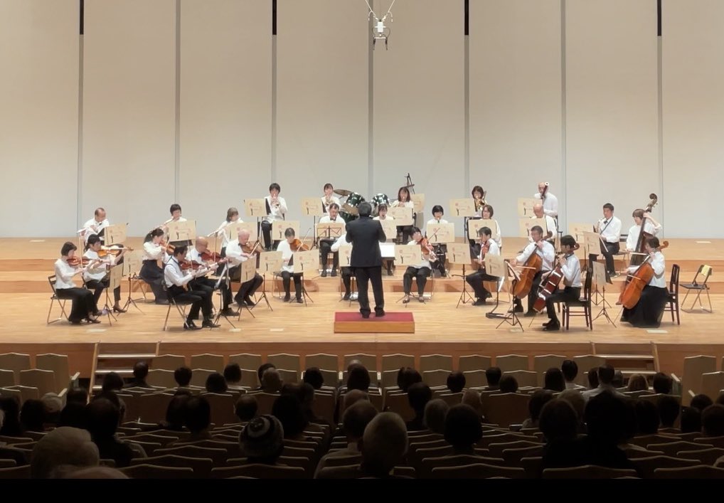 sinfonietta_ome's tweet photo. 第23回定期演奏会、無事終了しました。足を運んでくださった皆様、ありがとうございました！響きの良いホールで、楽しく演奏できました🎶
#秋川キララホール #シンフォニエッタ青梅 #青梅 https://t.co/fIxasAxbj3