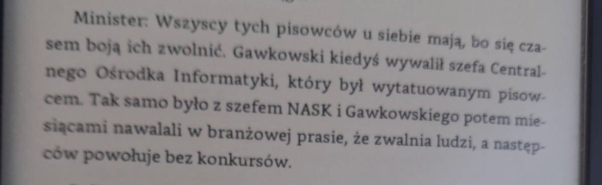 Jeśli ktoś planował kupować książkę Kamila z Onetu, to polecam pozyskiwanie makulatury z innego źródła.

Odwołany przez Lewicę szef COI był tam zatrudniony od 2014 roku i przeszedł ścieżkę od architekta IT do dyrektora.

Zastąpił go kolega ministra z lewicowej młodzieżówki 🙃