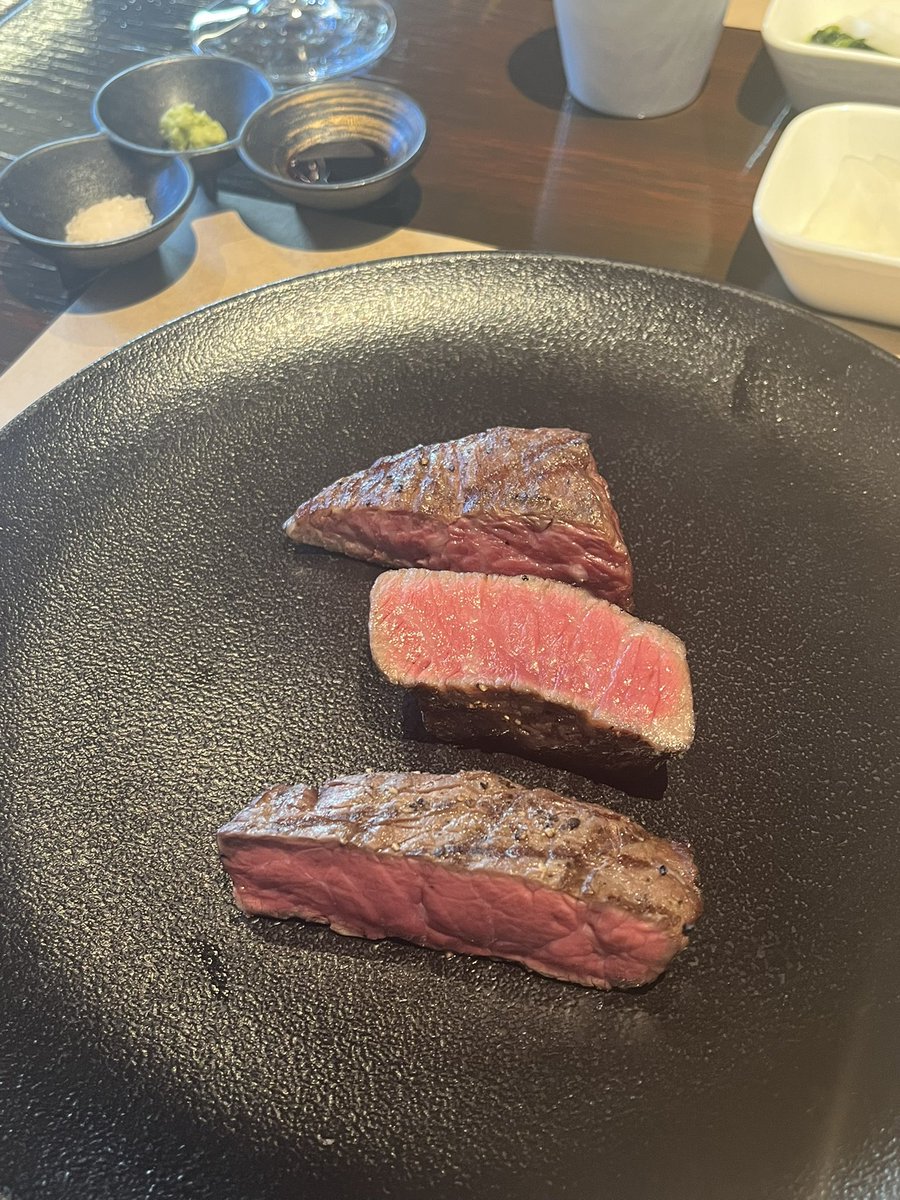 hydelica's tweet photo. @CHLionRagbaby 熟成肉の部位食べ比べしてきました！ https://t.co/tMeyXfMjy7