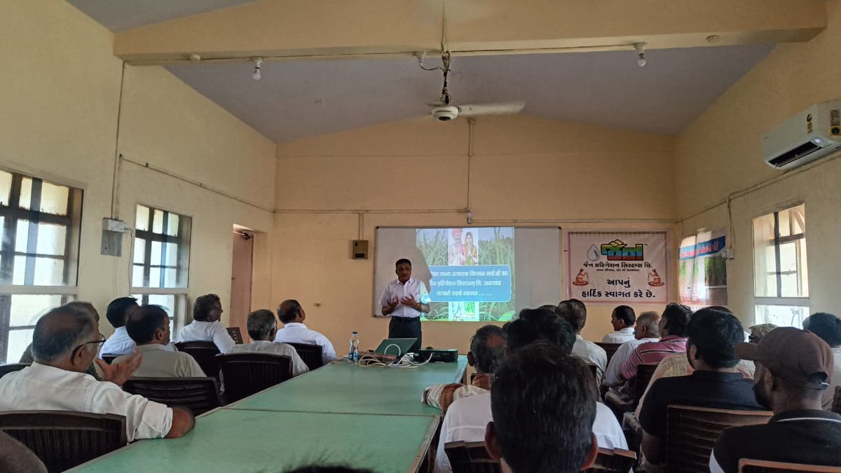 girdhar_loh's tweet image. Organised Meeting with Progressive #Sugarcan grower at Kodinar Sugar Factory. Taken up session to Improve Yield with #Jaindrip System 
#Jaindrip fertigation 
#New Method of Sowing &amp;amp; insect pest Mana.
#Harvesting by Automatic 
#Basic fertilizers Appl. 
@AjitJisl, @abhedya_