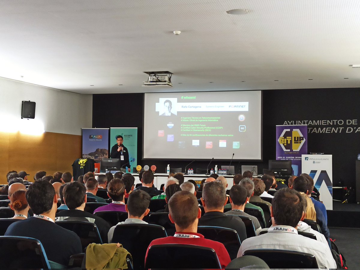 Ya estamos en el ecuador de la mañana, ponencia de nuestro patrocinador platinum, <a href="/Fortinet/">Fortinet</a> 

"Estado de las amenazas, tecnologías de DR y AI"
Por Rafa Cartagena 

#BitUP2025 #Cibersecurity