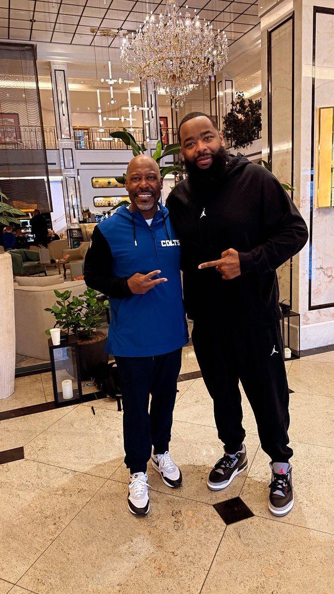 DOPE connecting with my guys with the Indianapolis @colts organization this morning‼️ God is great. #ShepInspires #KeepTheChange #LeaderSHEP #Dream #NFL <a href="/NFL/">NFL</a>