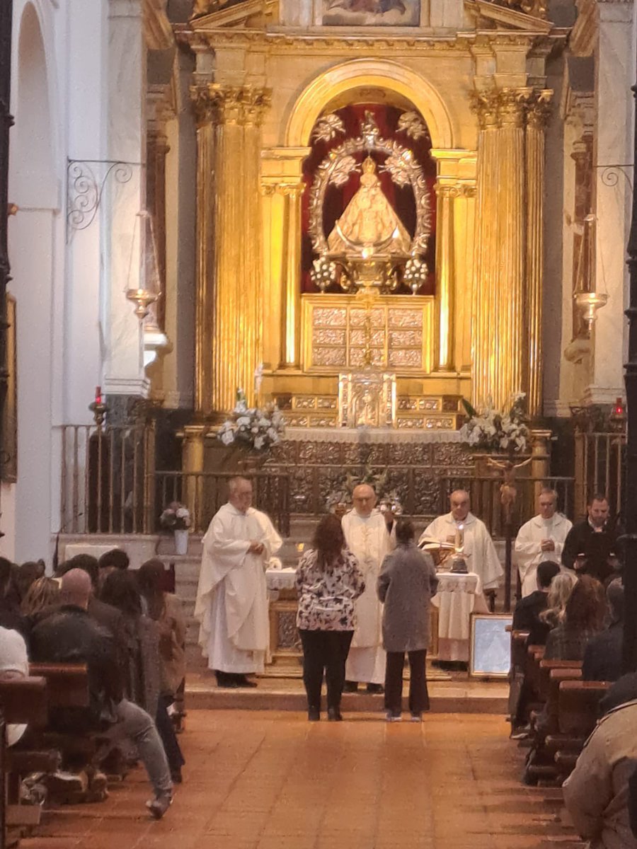 Los Colegios Diocesanos han peregrinado en la mañana de hoy al Santuario de la Virgen de la Caridad de Illescas donde han tenido la eucaristía jubilar.