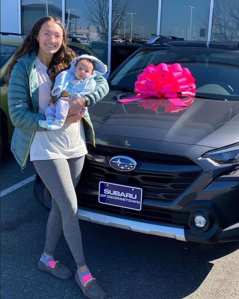 jeffharry49's tweet photo. Hey everyone, let’s give a big congratulations to Mrs AMBER an amazing investor and a friend who just bought a brand new car from my investment platform! 🎉And guess what? She’s not just cruising around town solo, she’s got her adorable newborn baby by her side 🎉🎊❤️ https://t.co/3JZwoHUQib