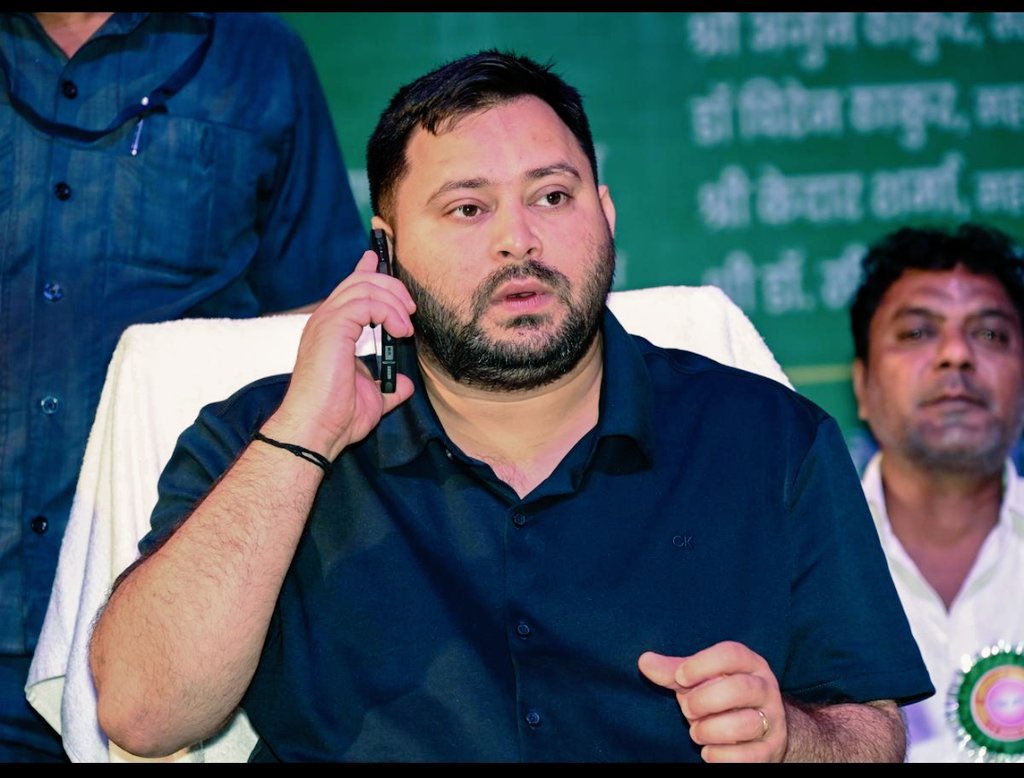 हैलो, सभी लोग शपथ ग्रहण समारोह की तैयारी शुरू कर दो🔥

हम आ रहे हैं।