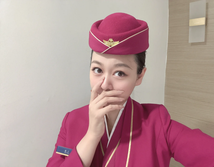 上海南航空姐小鱼 tweet media