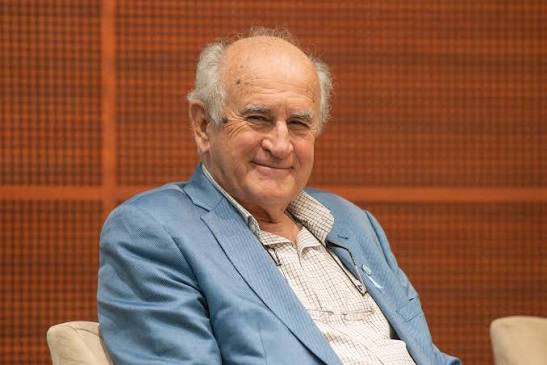 #AHORA | Oscar Parrilli, Senador Nacional por Neuquén de Unión por la Patria: “Lo que se mantiene impoluto y sin moverse es el salario. El resto está aumentando todo y se lo que se viene para los argentinos no es bueno” 

📻 Escúchanos por la1420.com.ar