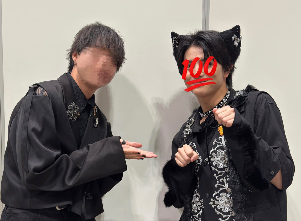 bt14_haru331's tweet photo. 11/8 超特急 NINE LIVES 特典会 幕張 ツーショ お渡し レポ

特典会での目標達成できたし、8月から温めてた桃特急ネタちゃんと言えたから大満足💮💯

 #超特急_NINELIVES https://t.co/9Qbsisc2eU