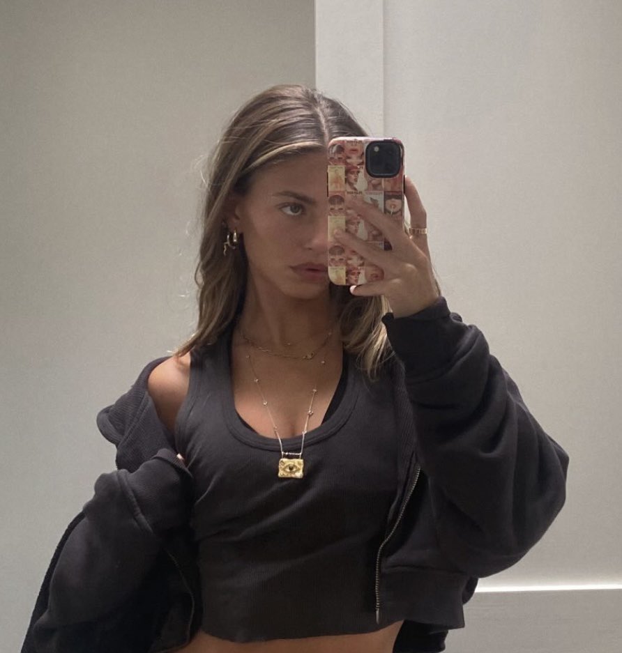 Yserlia 😉😉 tweet media