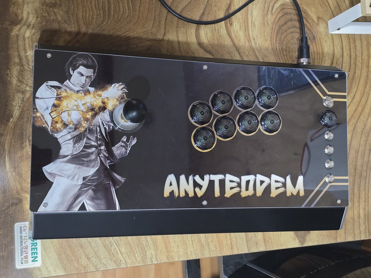 KickingMachinee's tweet image. The best brand in South Korea @ASURAFACTORY made a beast arcade stick. For my friend @anyteodem powered by @goldenlever 💪 I really want to thank them for this incredible arcade stick. They took great care of us. The Asura arcade stick is definitely an arcade stick you must try🔥