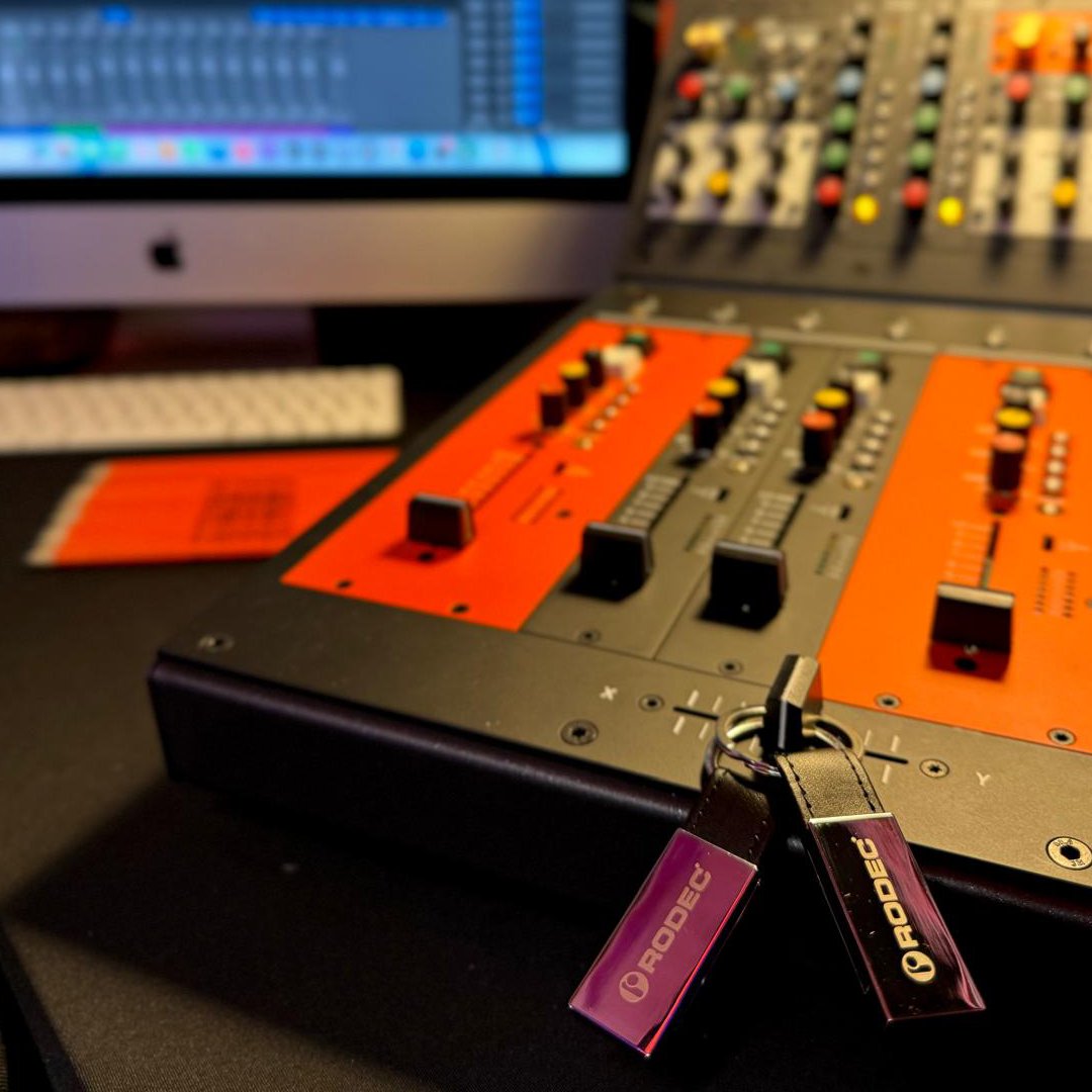 SourceDist's tweet image. We’re at 26 Leake Street, Waterloo for the @westend_dj  WEDJ 2025 show

Come experience gear from 1010music, ASM Synthesizers, Eventide, RODEC, Dreadbox, Expressive E, PWM and Rode.

Hands-on. Creative. Inspiring.
#WEDJ2025 #ProAudio #Synths #Eventide #RODE