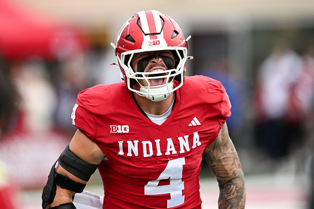 Sources: Indiana star LB Aiden Fisher (knee) will return to the line-up today at Penn State and start for the Hoosiers after missing the Indiana game. Star WR Elijah Sarratt will be a game-time decision, as he left the Maryland game with the hamstring injury.
