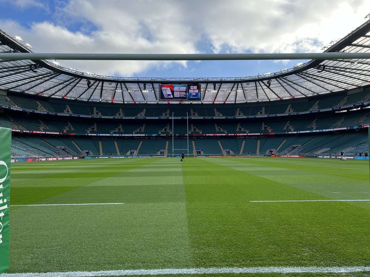 jimRFU's tweet image. Match day prep England v Fiji complete. Match day team smashing it out the park.