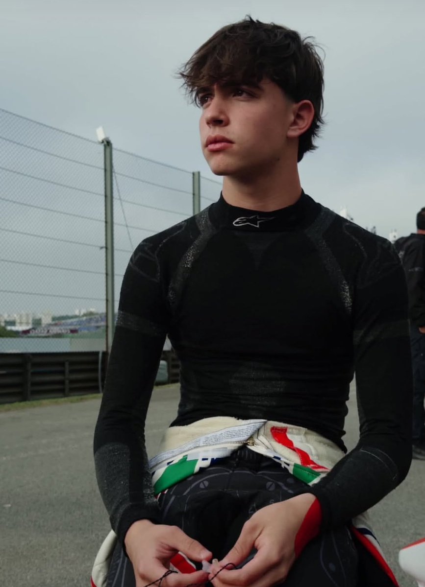 colapintof1ar's tweet image. RENZO BARBUY y FEDE DIAZ 🇦🇷!

Están corriendo en este momento, uno de ellos debutando en la #F4 🇧🇷 en Interlagos, pero decidieron no pasarlo por Youtube. @f4brasileira

Siempre vemos F4 por Youtube!

Una pena !!! 😥