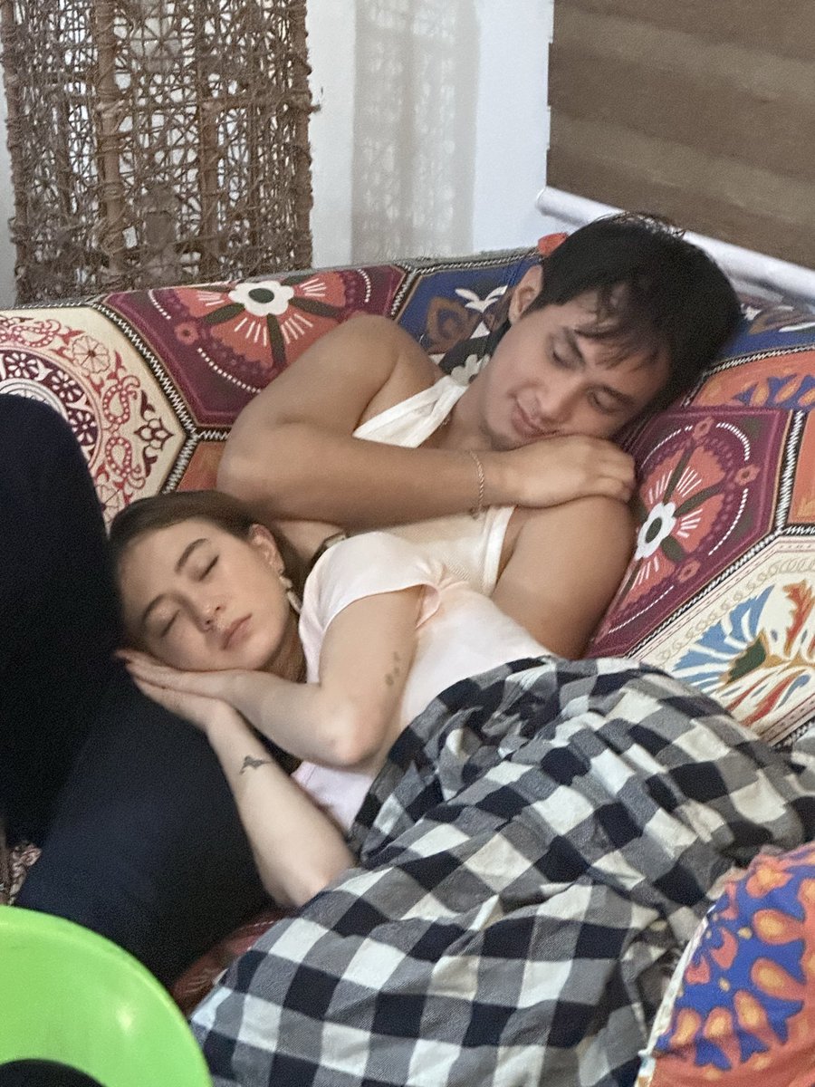 super_ej's tweet image. Lapag niyo naman thoughts niyo sa #GhostingEpisode12 ! Lapagan tayo! Unahan ko na kayo ng mga basang sisiw!