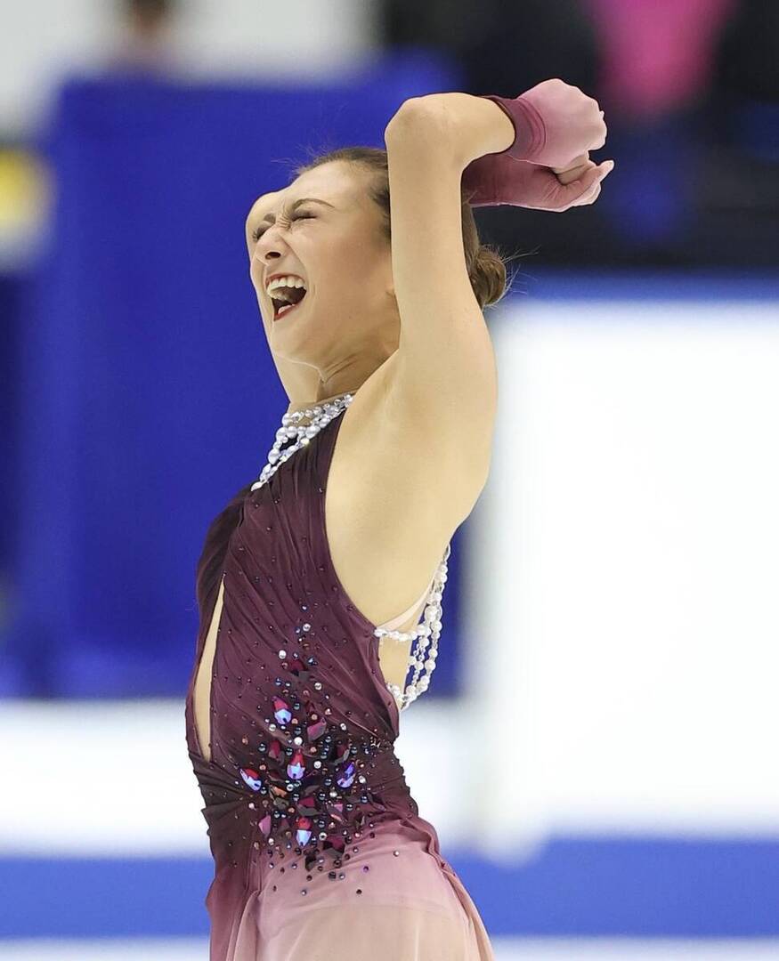 figure_hochi's tweet image. 坂本花織「ホッとしています」地元で大会２連覇　圧巻演技で今季世界最高得点　ＧＰファイナル進出！
hochi.news/articles/20251…
#フィギュアスケート #figureskating