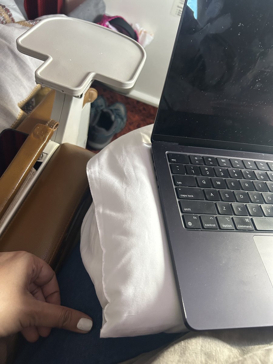 kamiawahi's tweet photo. What kind of Business class cabin is this @airindia??? Pls rename this “BUS STAND class.” AI 179 MUM-SFO is pathetic!  How can this be used for long haul flights? Shame on you Air India!! 
While check-in I’m made aware that the seat is probably inoperable.. (contd in comments) https://t.co/Psyo3DNckK