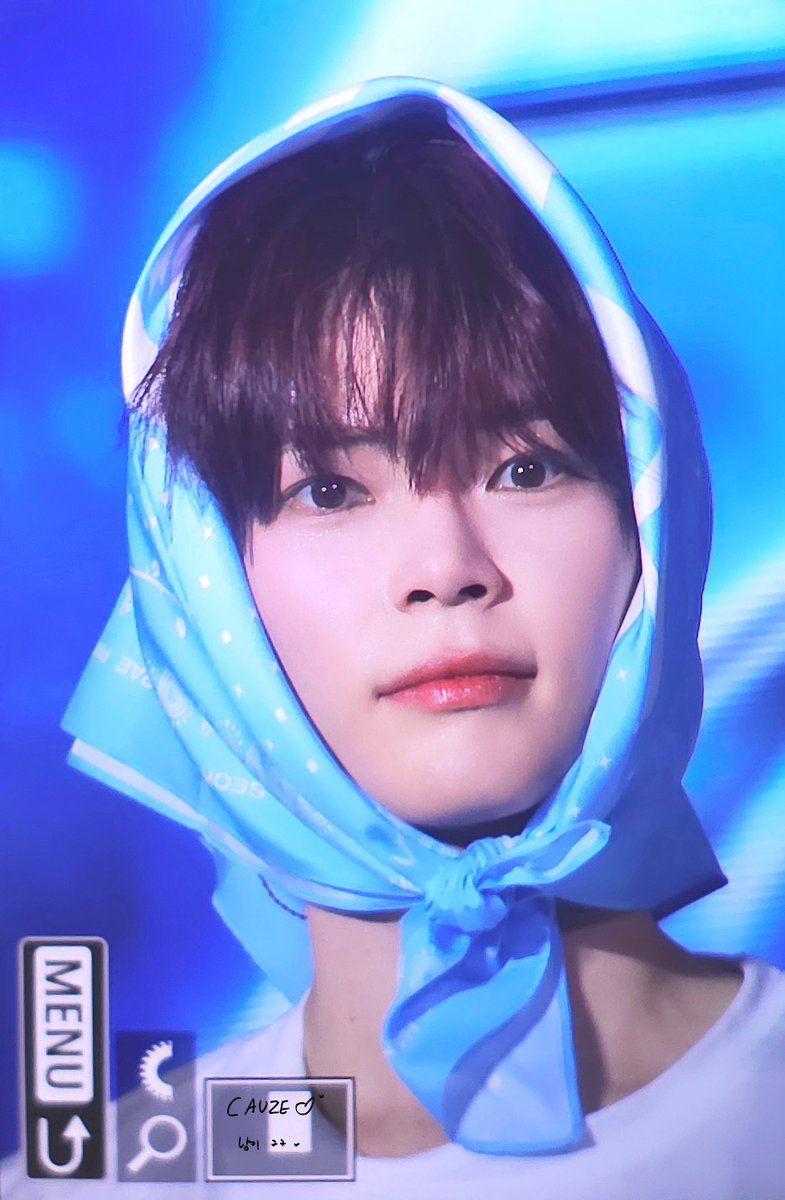 251108 pre 
뽀둥💙
#ZEROBASEONE #ZB1 #제로베이스원 #성한빈 #SUNGHANBIN #ソンハンビン